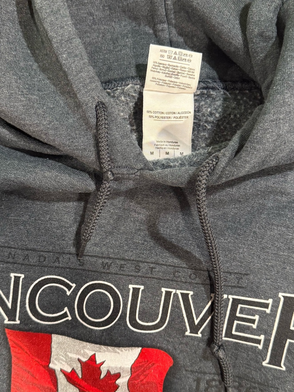 Vancouver British Columbia Canada Gray Hoodie Red and White Flag 🇨🇦 - Picture 4 of 4